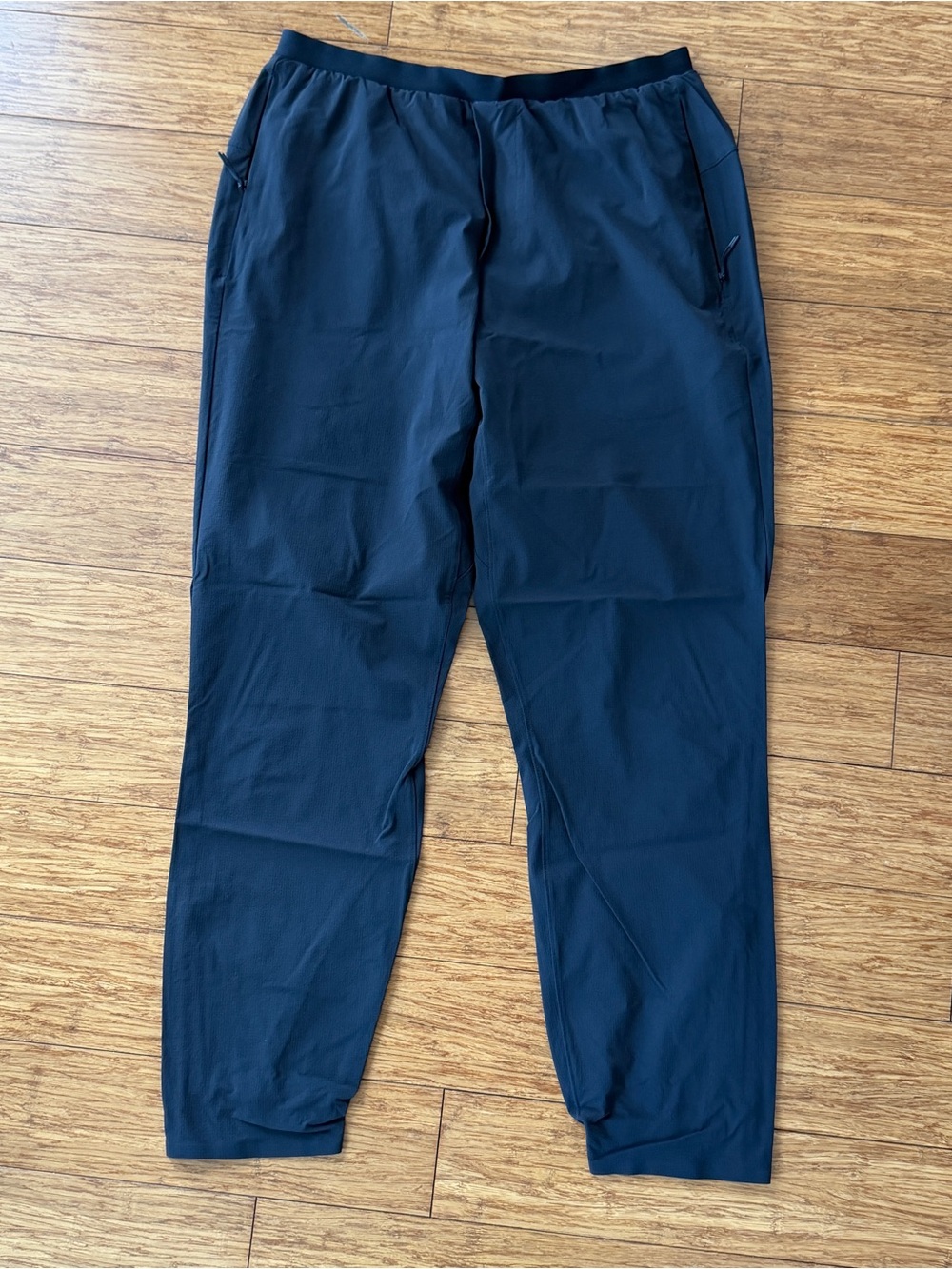Lululemon Surge Jogger, Men’s Medium, Ankle Zip, Tapered Fit, Lightweight Nylon